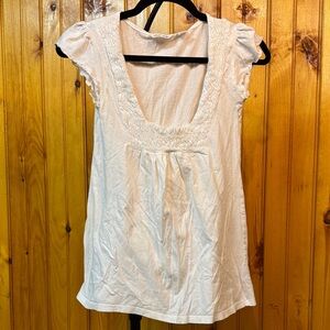 Derek Heart Cream Scoop Neck Blouse